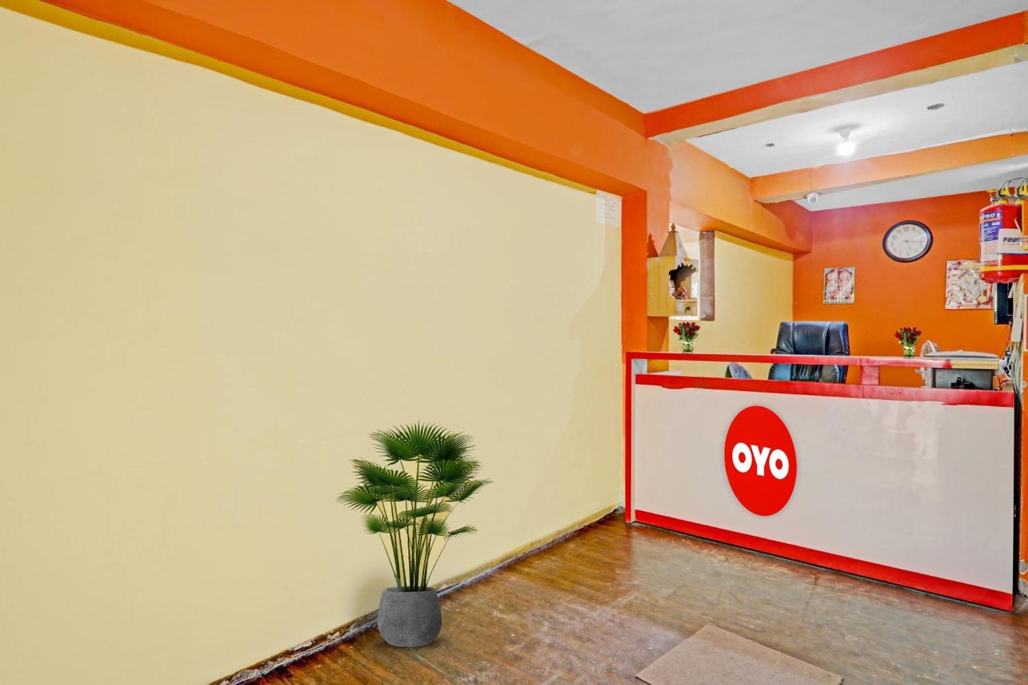 Chinhat Hotel O J.D Palace מראה חיצוני תמונה